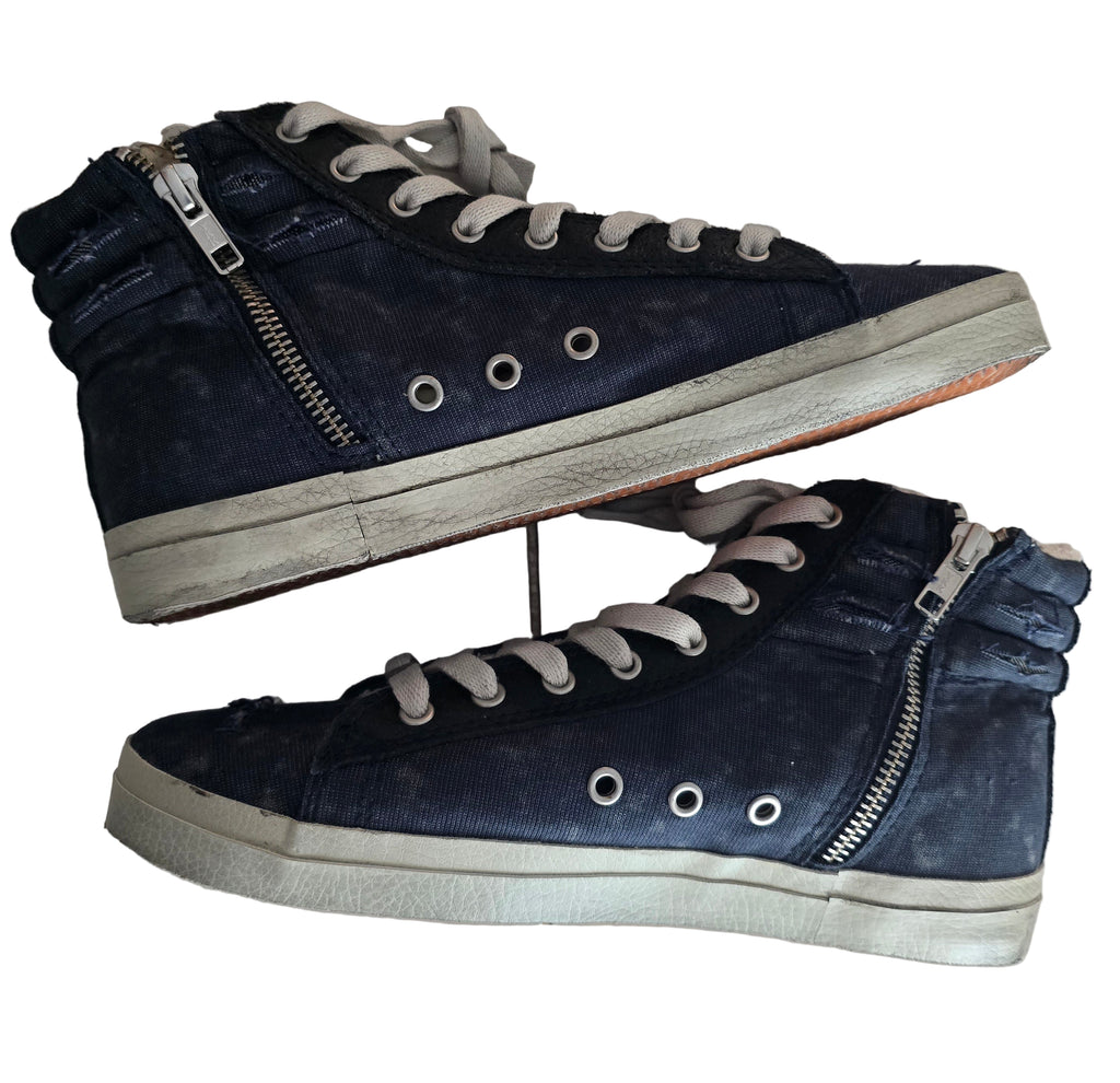 Distress Sneakers